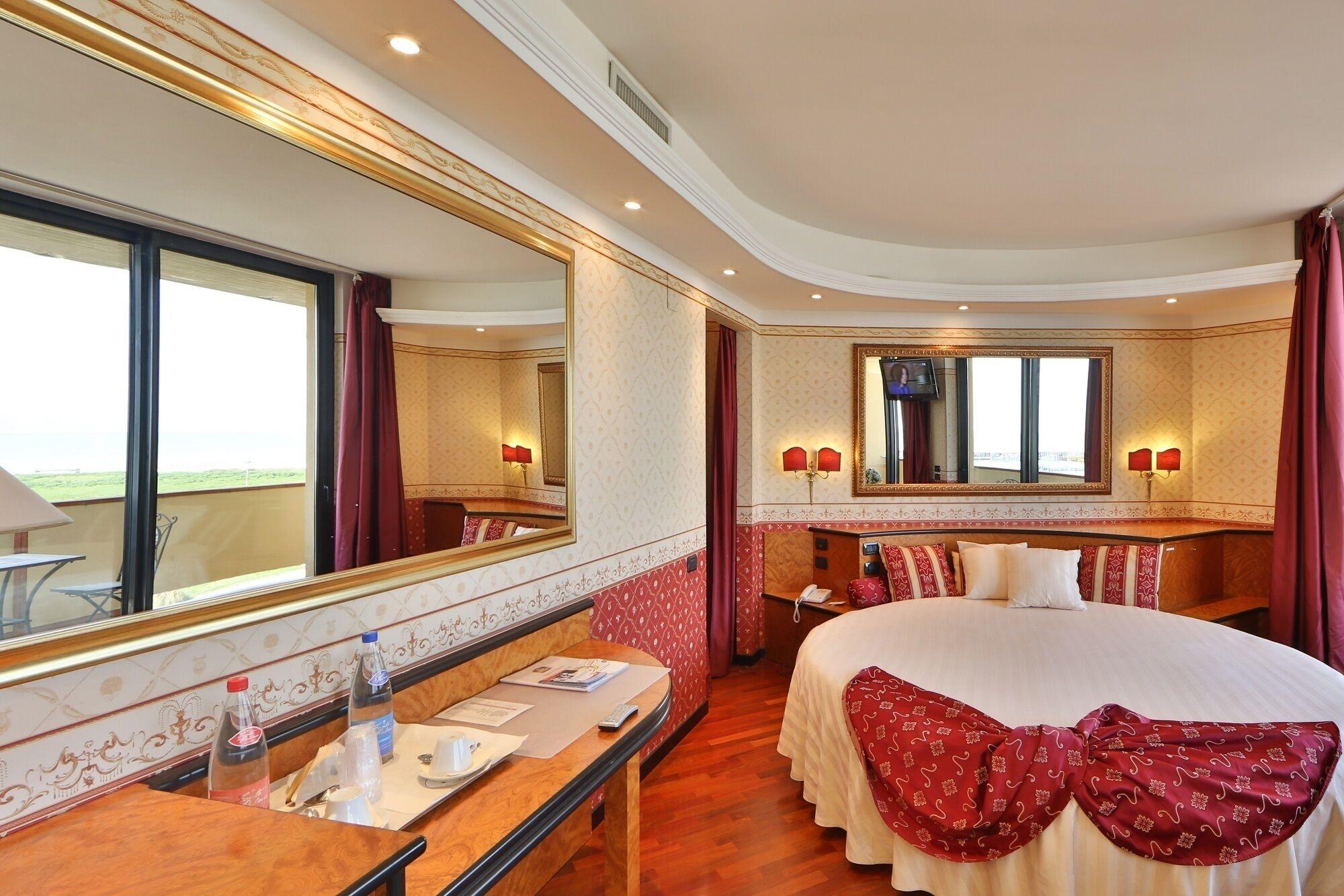 David Palace Hotel Porto San Giorgio Buitenkant foto