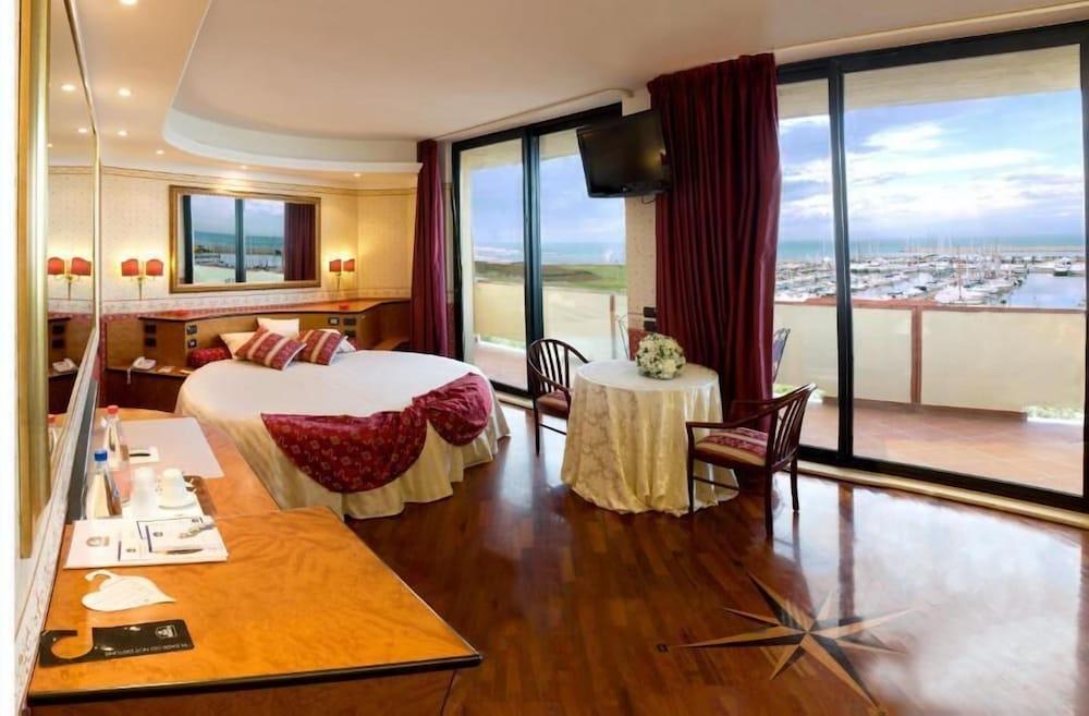 David Palace Hotel Porto San Giorgio Buitenkant foto