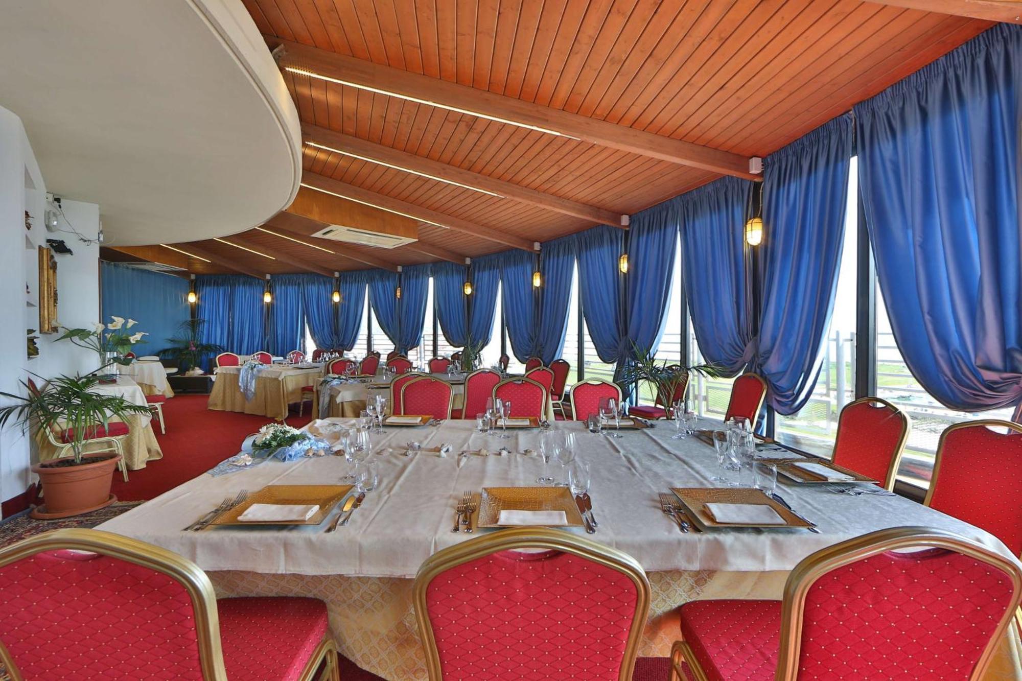David Palace Hotel Porto San Giorgio Buitenkant foto