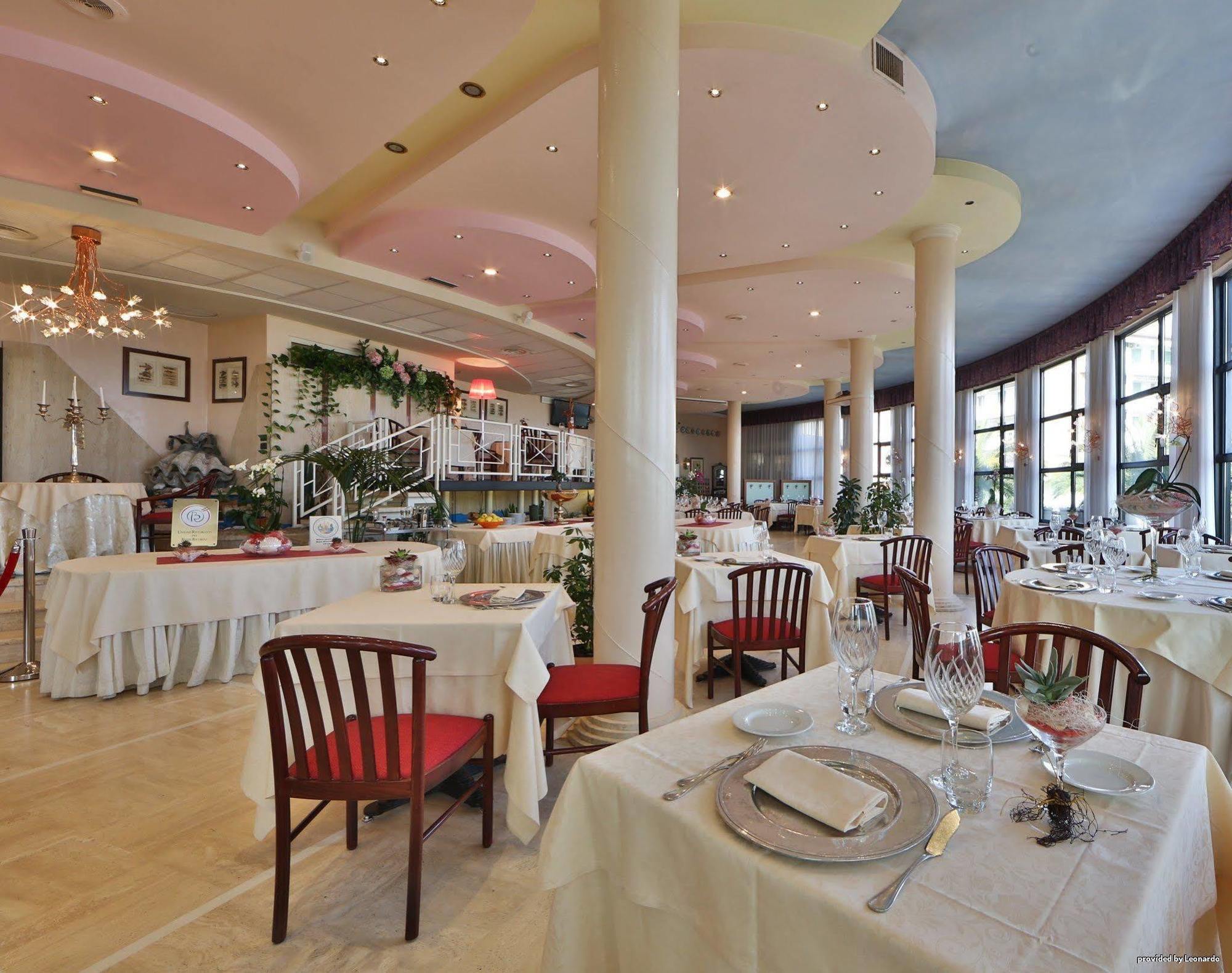 David Palace Hotel Porto San Giorgio Buitenkant foto