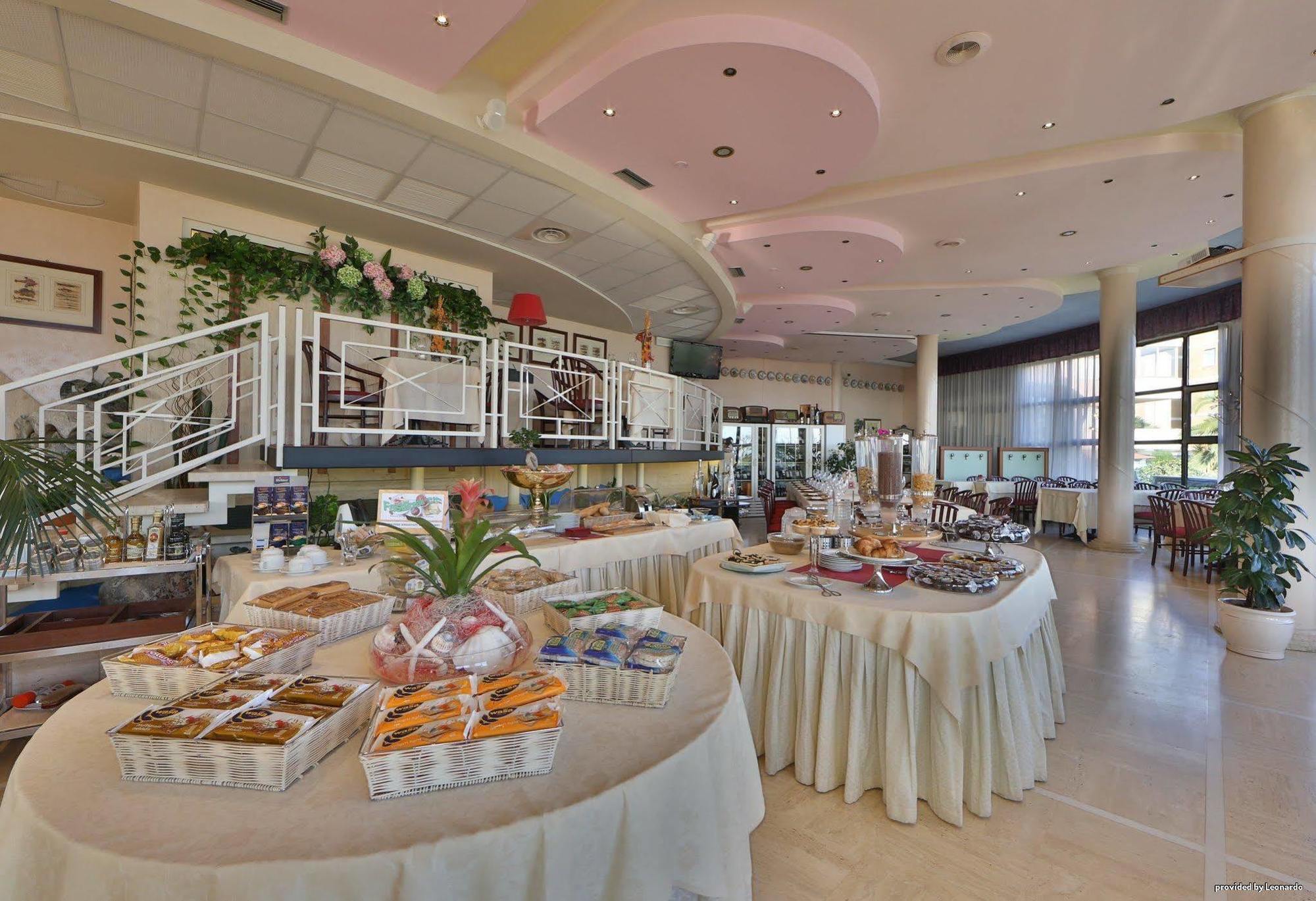 David Palace Hotel Porto San Giorgio Buitenkant foto
