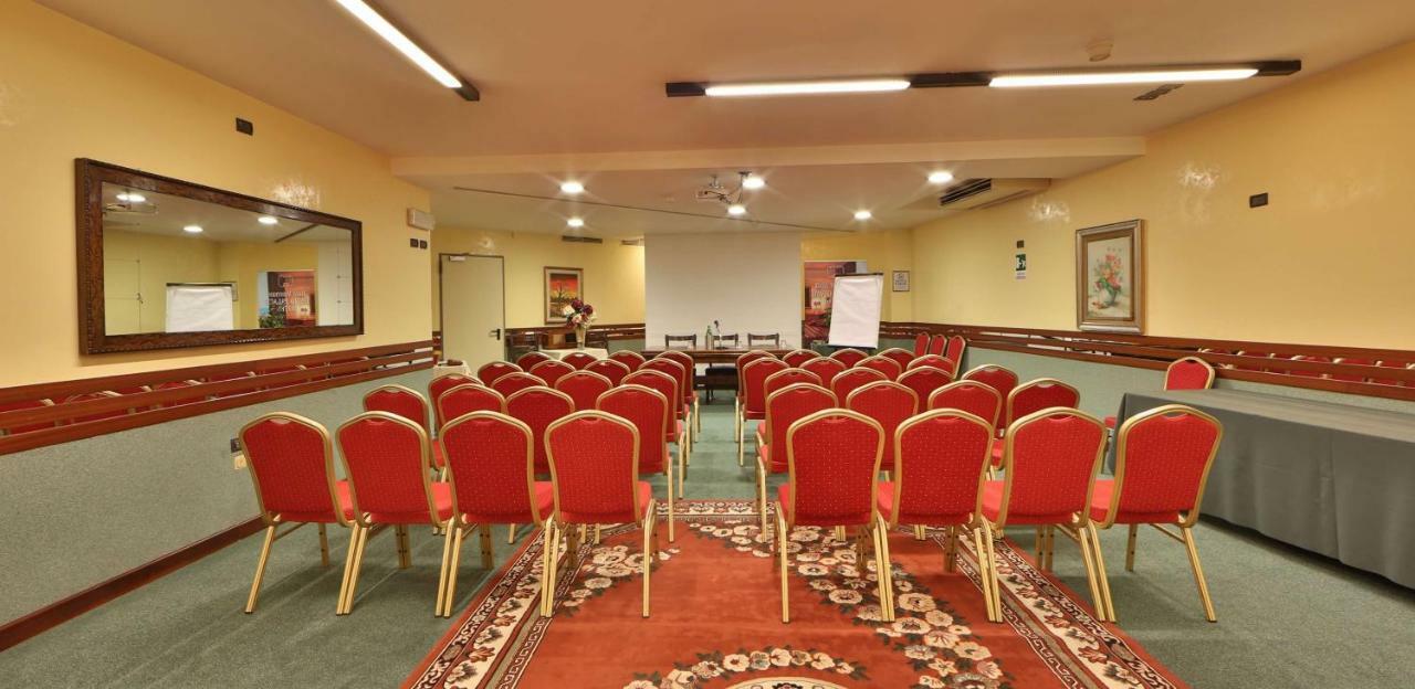 David Palace Hotel Porto San Giorgio Buitenkant foto
