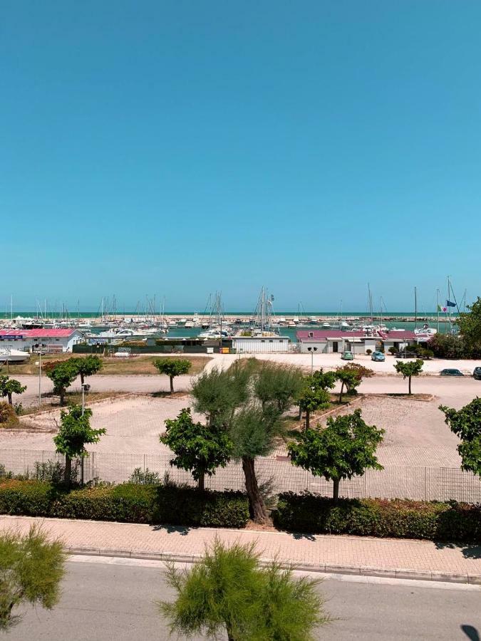 David Palace Hotel Porto San Giorgio Buitenkant foto